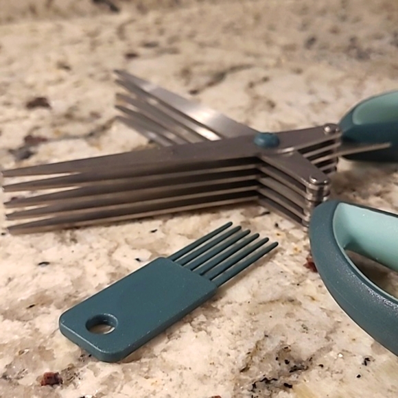 HENCKELS 🌿 HERB Shear Scissors - Picture 2 of 6